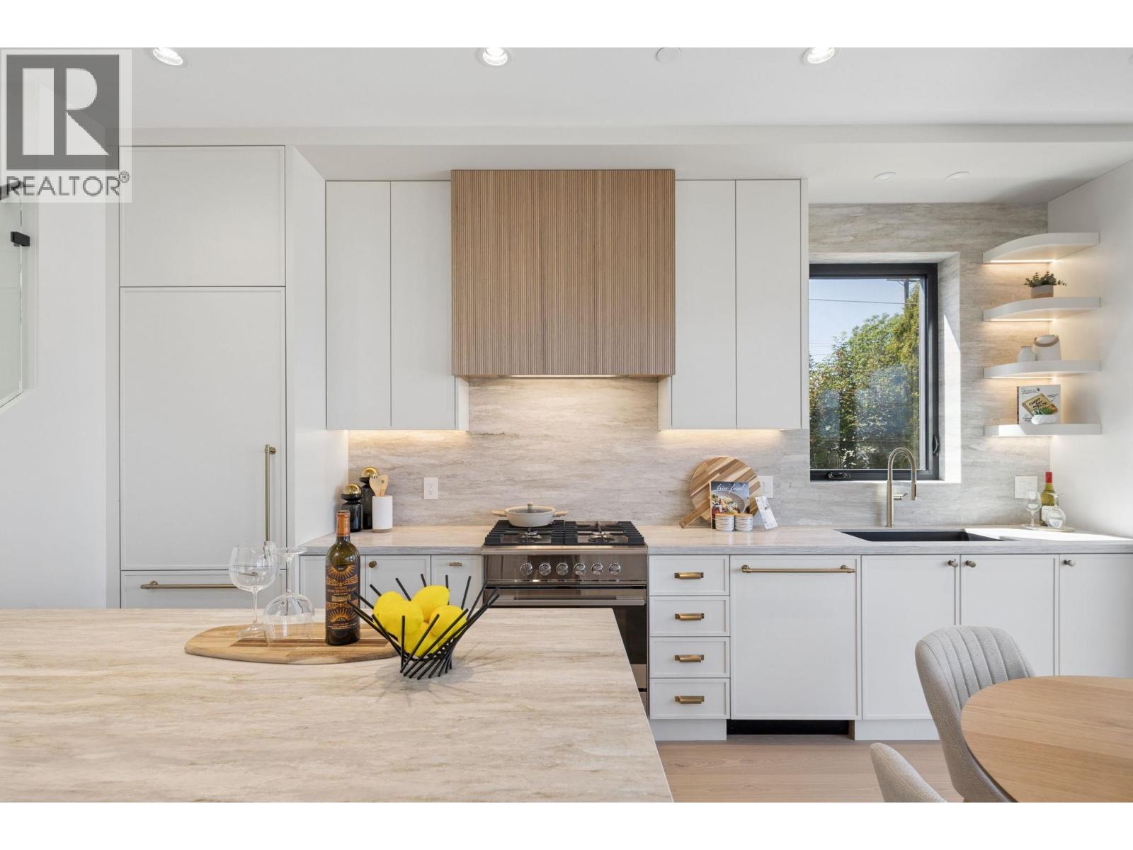 2 2815 Trinity Street, Vancouver, British Columbia  V5K 1E8 - Photo 10 - R3166476