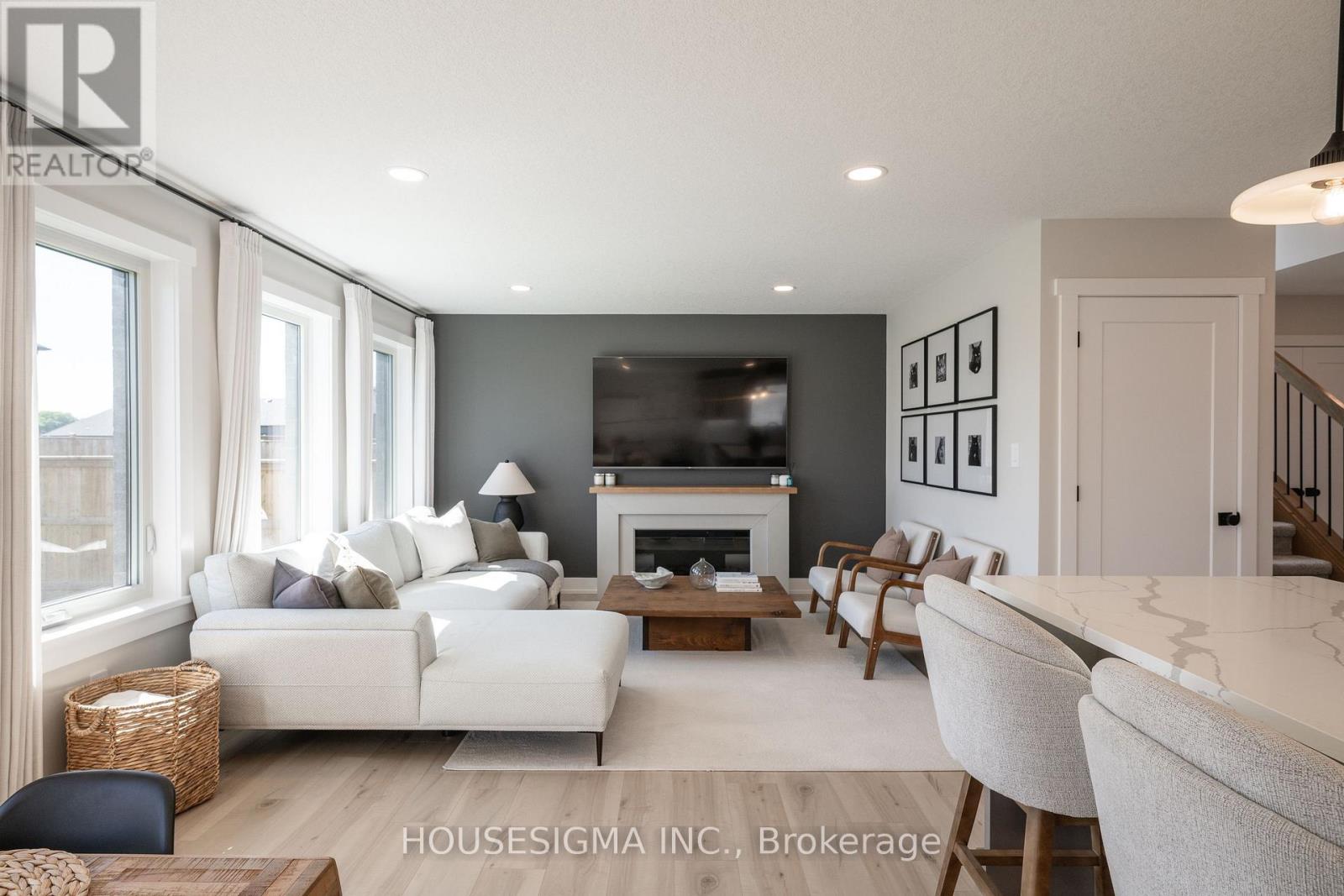 48 Postma Crescent, North Middlesex (Ailsa Craig), Ontario  N0M 1A0 - Photo 11 - X13794370