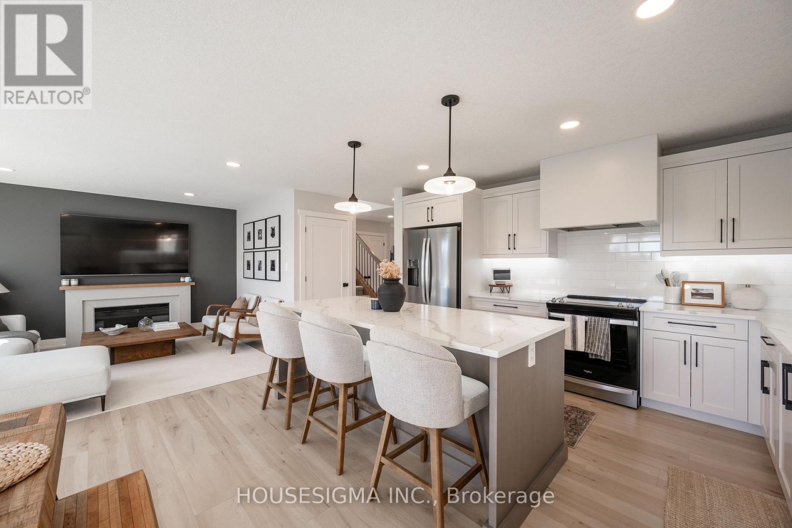 48 Postma Crescent, North Middlesex (Ailsa Craig), Ontario  N0M 1A0 - Photo 12 - X13794370