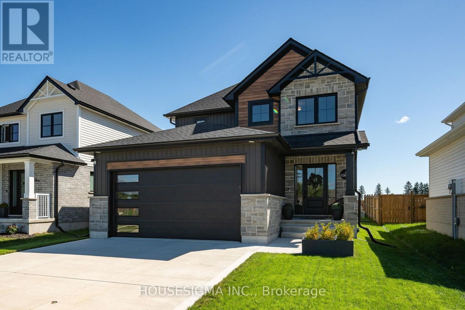 48 Postma Crescent, North Middlesex (Ailsa Craig), Ontario  N0M 1A0 - Photo 2 - X13794370