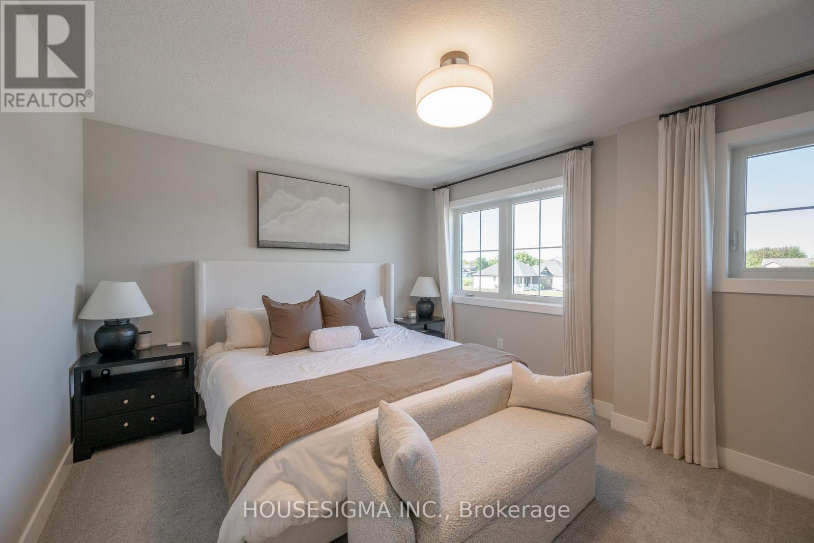 48 Postma Crescent, North Middlesex (Ailsa Craig), Ontario  N0M 1A0 - Photo 23 - X13794370