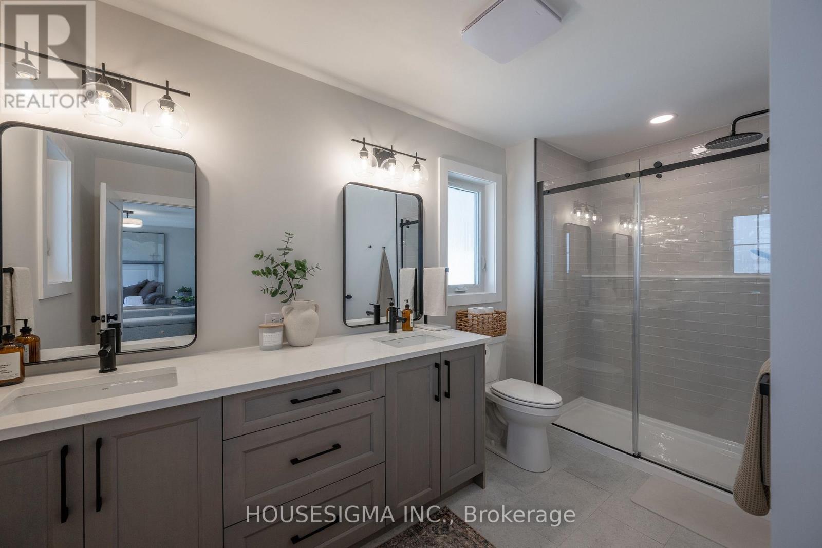 48 Postma Crescent, North Middlesex (Ailsa Craig), Ontario  N0M 1A0 - Photo 27 - X13794370