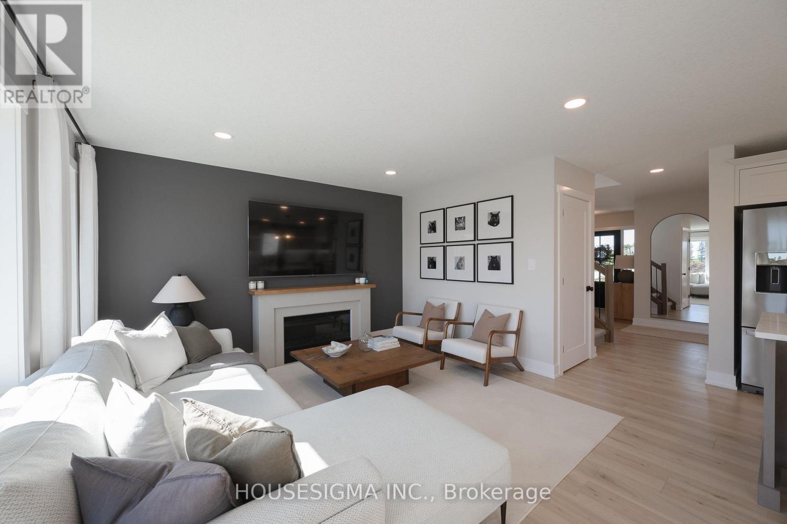 48 Postma Crescent, North Middlesex (Ailsa Craig), Ontario  N0M 1A0 - Photo 8 - X13794370