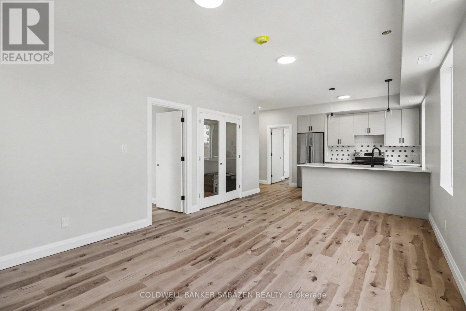 201 - 42 Mcarthur Avenue, Ottawa, Ontario  K1L 6R2 - Photo 3 - X13794388