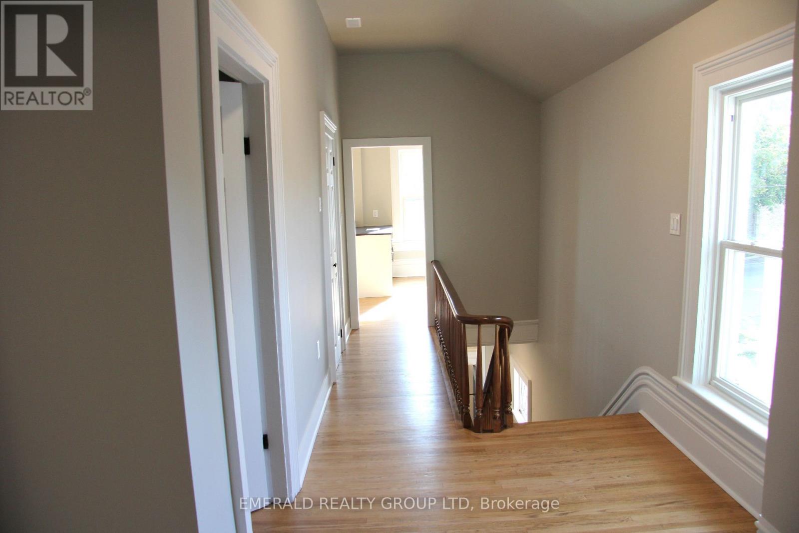Upper - 7 Ormond Street S, Thorold, Ontario  L2V 1Y2 - Photo 4 - X13794346