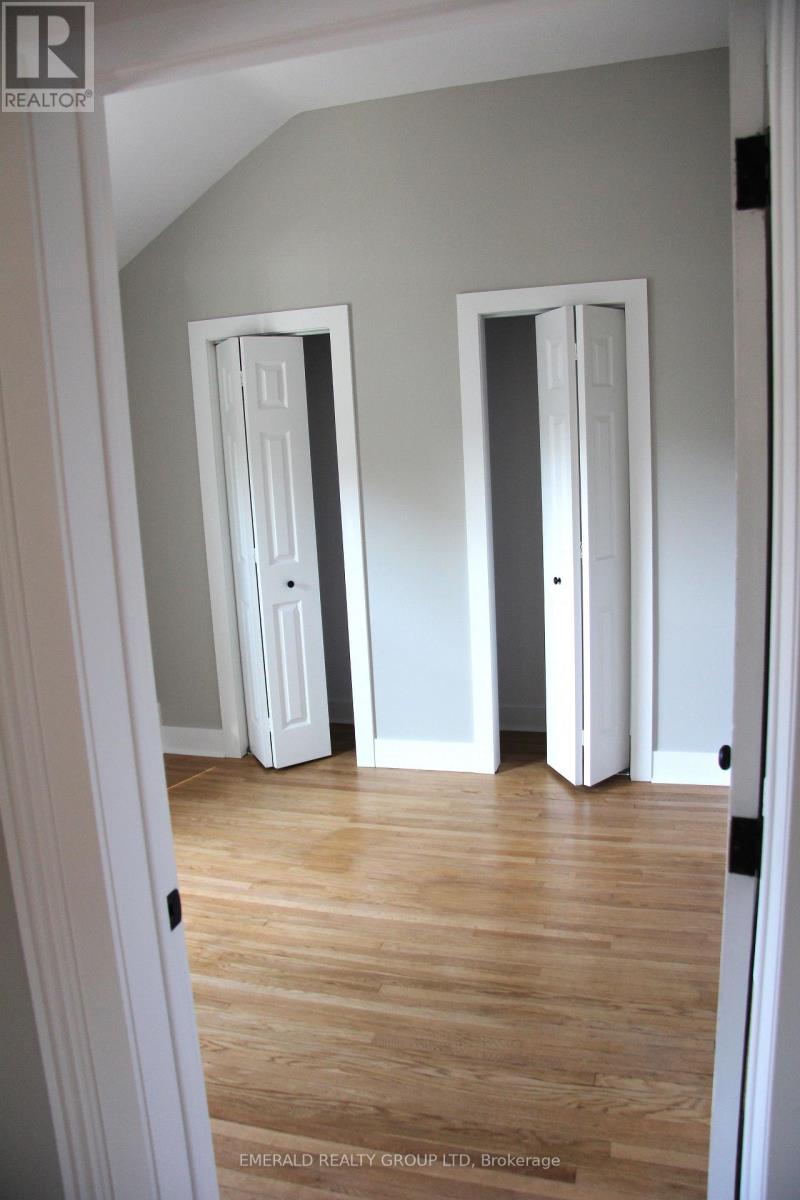 Upper - 7 Ormond Street S, Thorold, Ontario  L2V 1Y2 - Photo 8 - X13794346