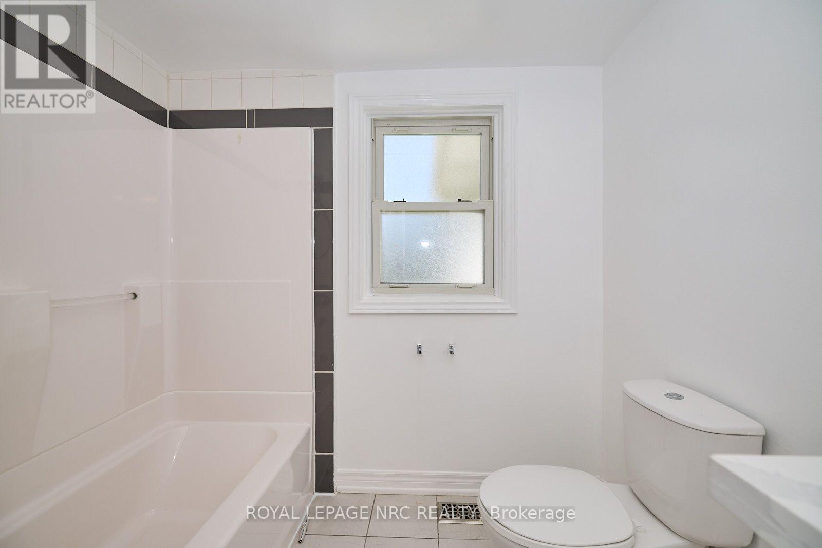 36 Valerie Drive, St. Catharines, Ontario L2T 3G5 - Photo 21 - X13794358
