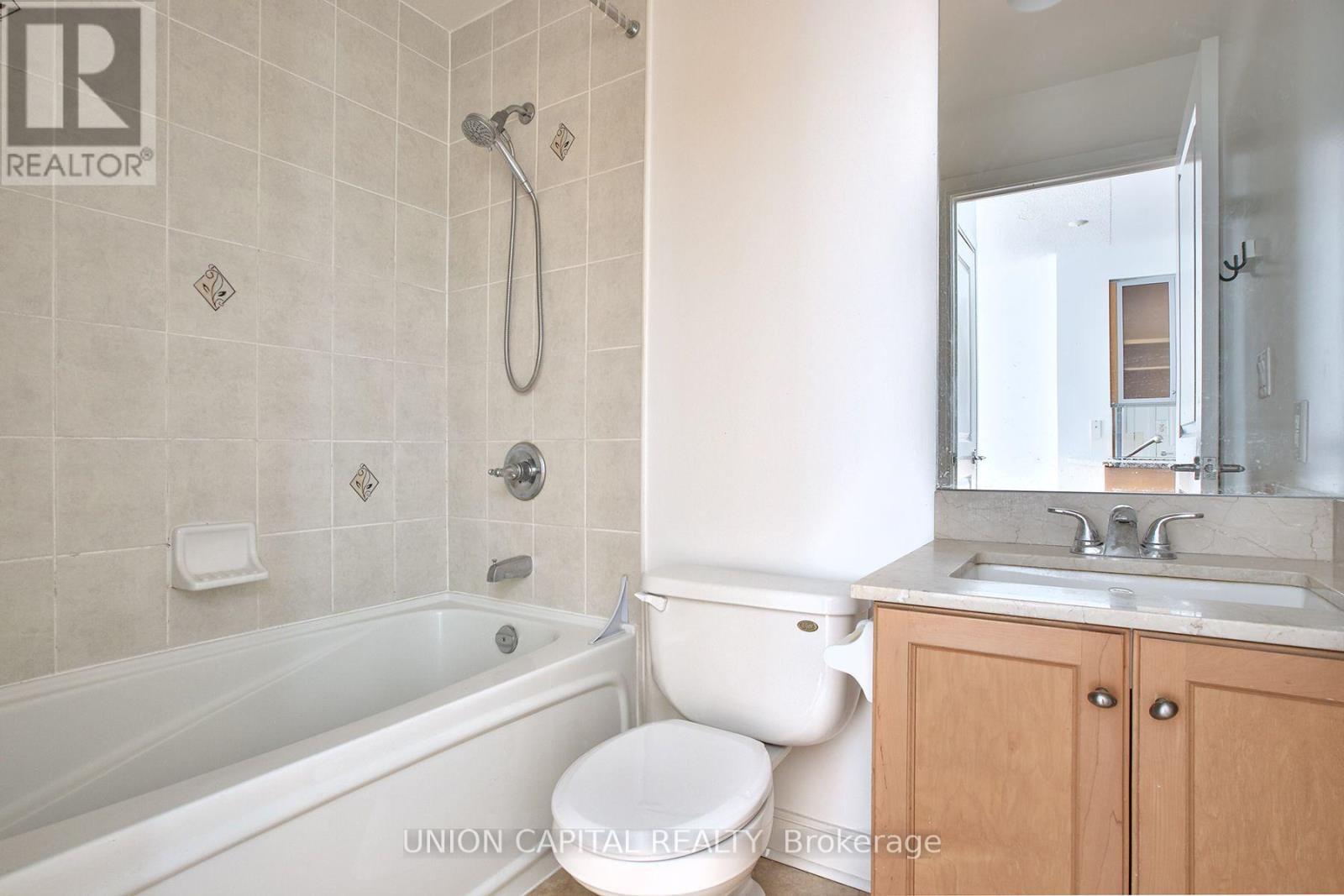 1004 - 18 Yorkville Avenue, Toronto, Ontario  M4W 3Y8 - Photo 11 - C13794364