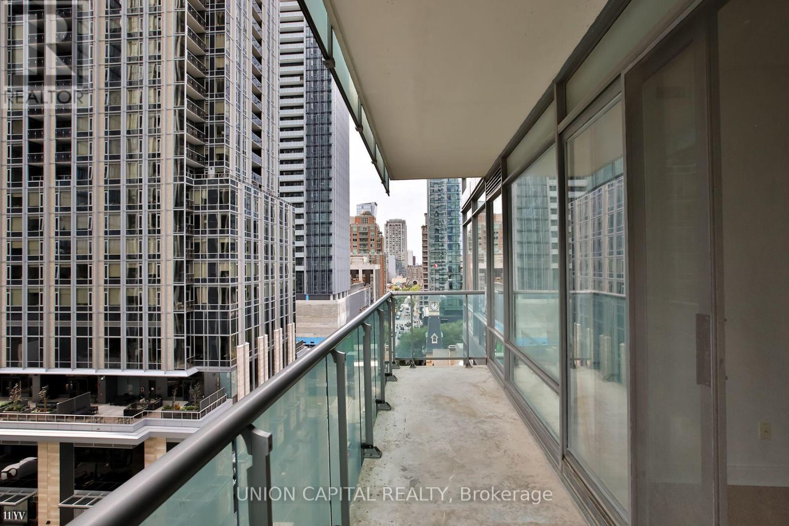 1004 - 18 Yorkville Avenue, Toronto, Ontario  M4W 3Y8 - Photo 13 - C13794364