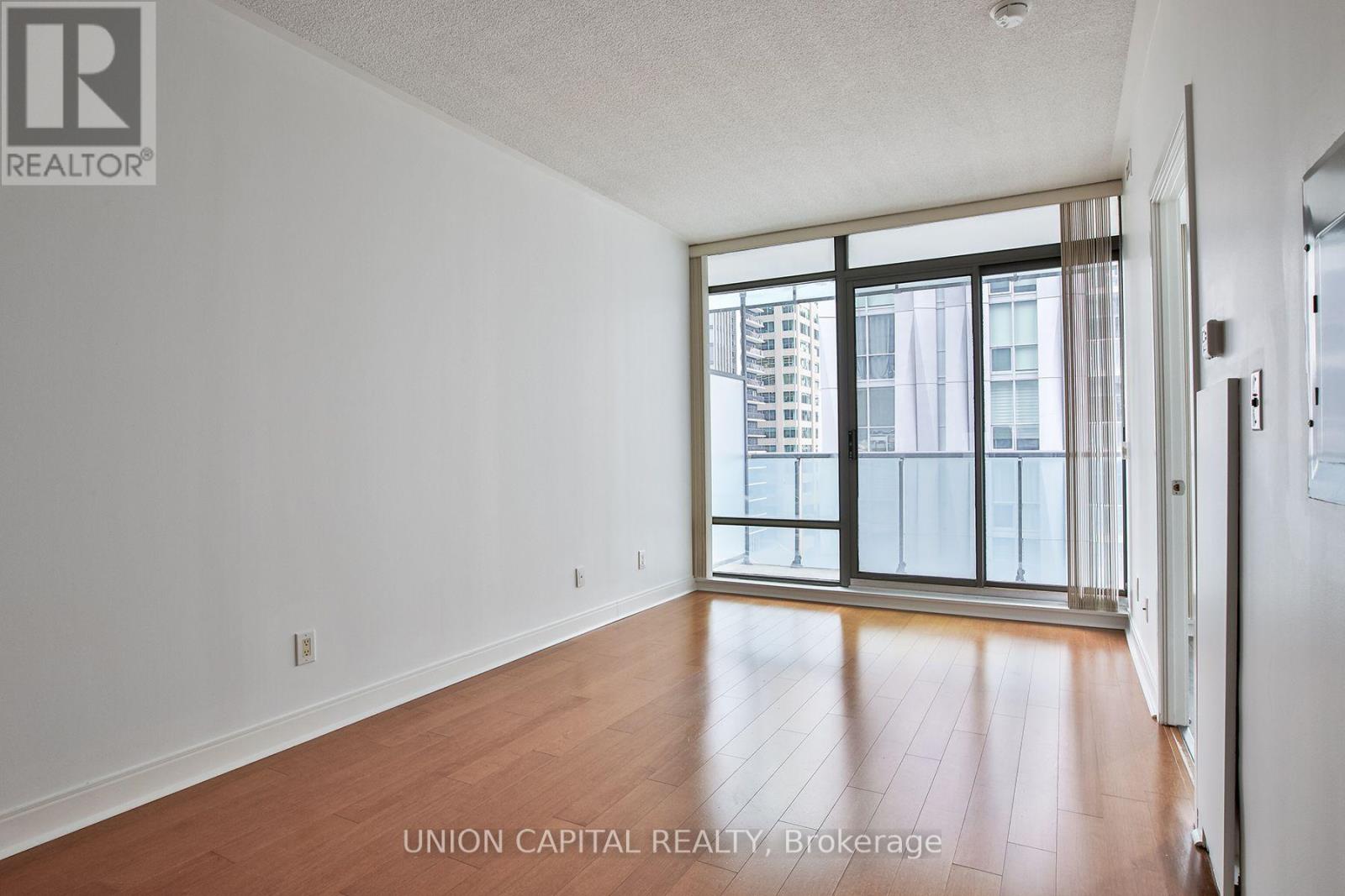 1004 - 18 Yorkville Avenue, Toronto, Ontario  M4W 3Y8 - Photo 5 - C13794364