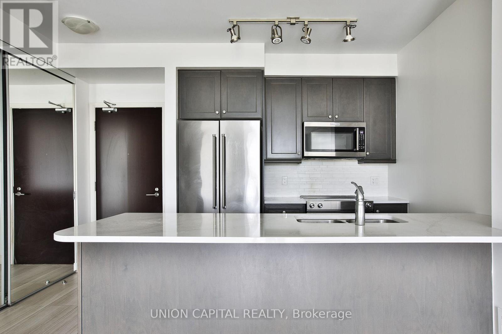 310 - 825 CHURCH STREET, Toronto, Ontario