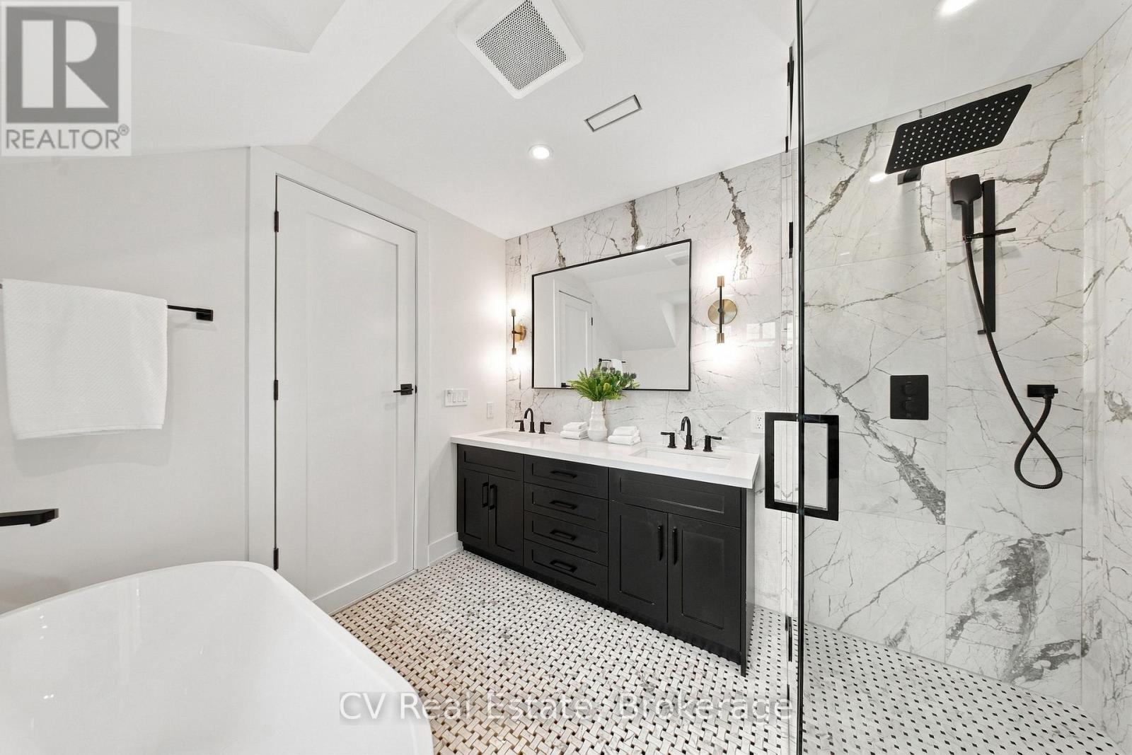 287 Yonge Boulevard, Toronto, Ontario  M5M 3J1 - Photo 24 - C13794376