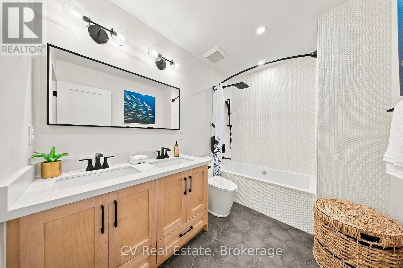 287 Yonge Boulevard, Toronto, Ontario  M5M 3J1 - Photo 28 - C13794376