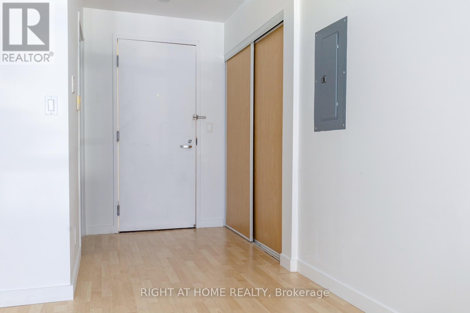 215 - 1005 KING STREET W, Toronto, Ontario