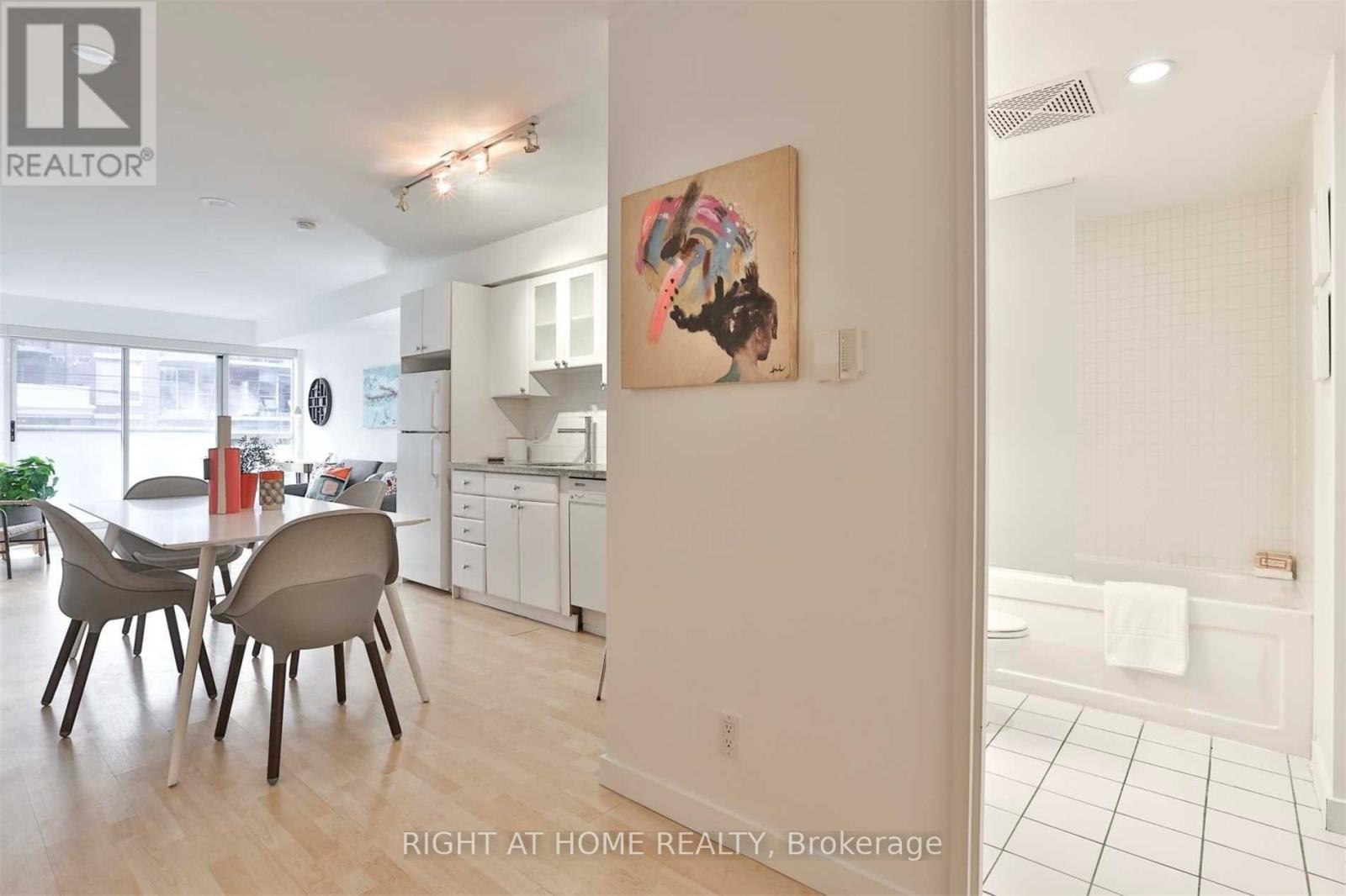 215 - 1005 King Street W, Toronto, Ontario  M6K 3M8 - Photo 6 - C13794378
