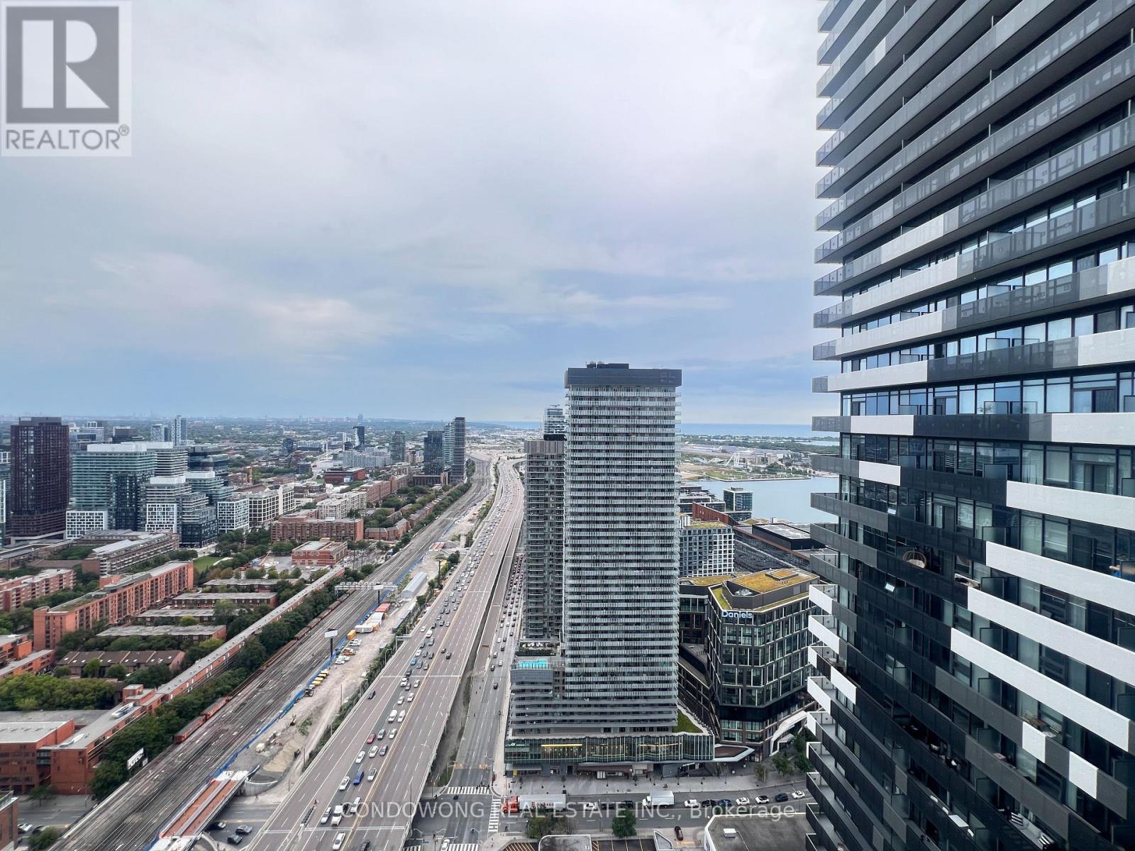 5007 - 55 Cooper Street, Toronto, Ontario  M5E 0G1 - Photo 14 - C13794386