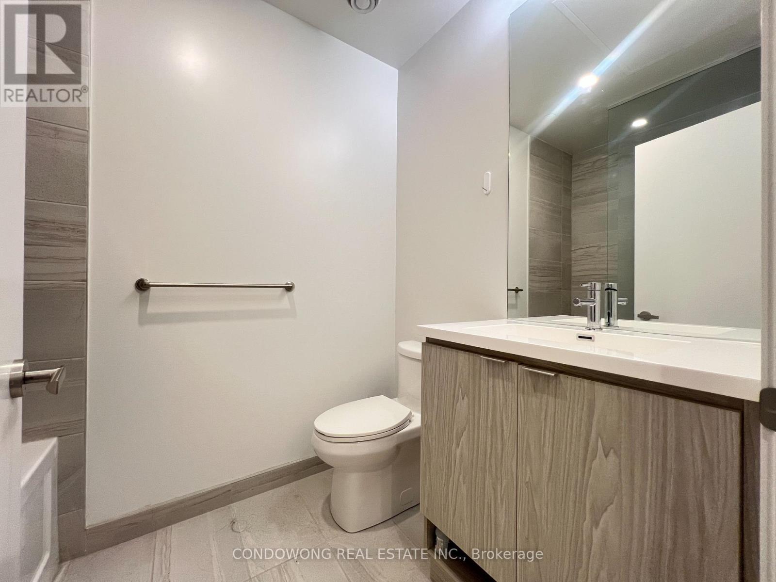 5007 - 55 Cooper Street, Toronto, Ontario  M5E 0G1 - Photo 5 - C13794386