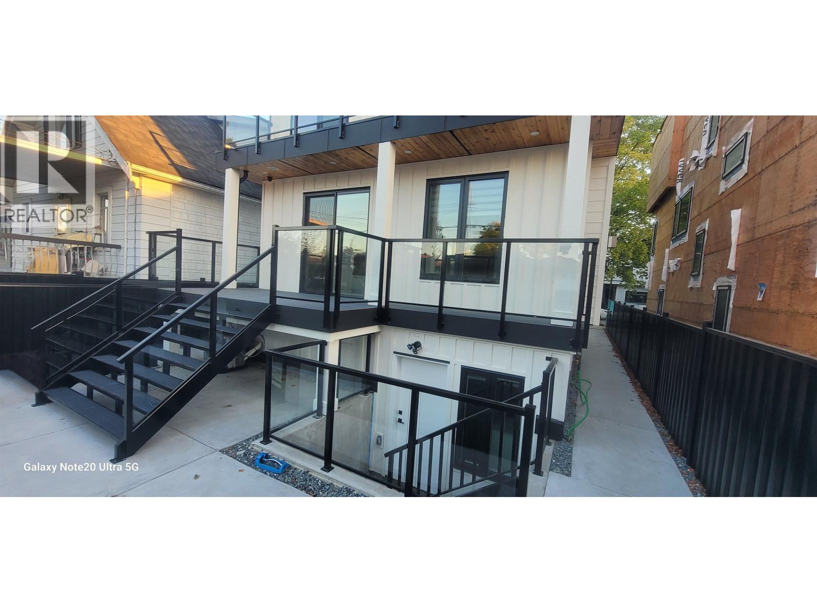 2 2741 Grant Street, Vancouver, British Columbia  V5K 3H1 - Photo 21 - R3164486