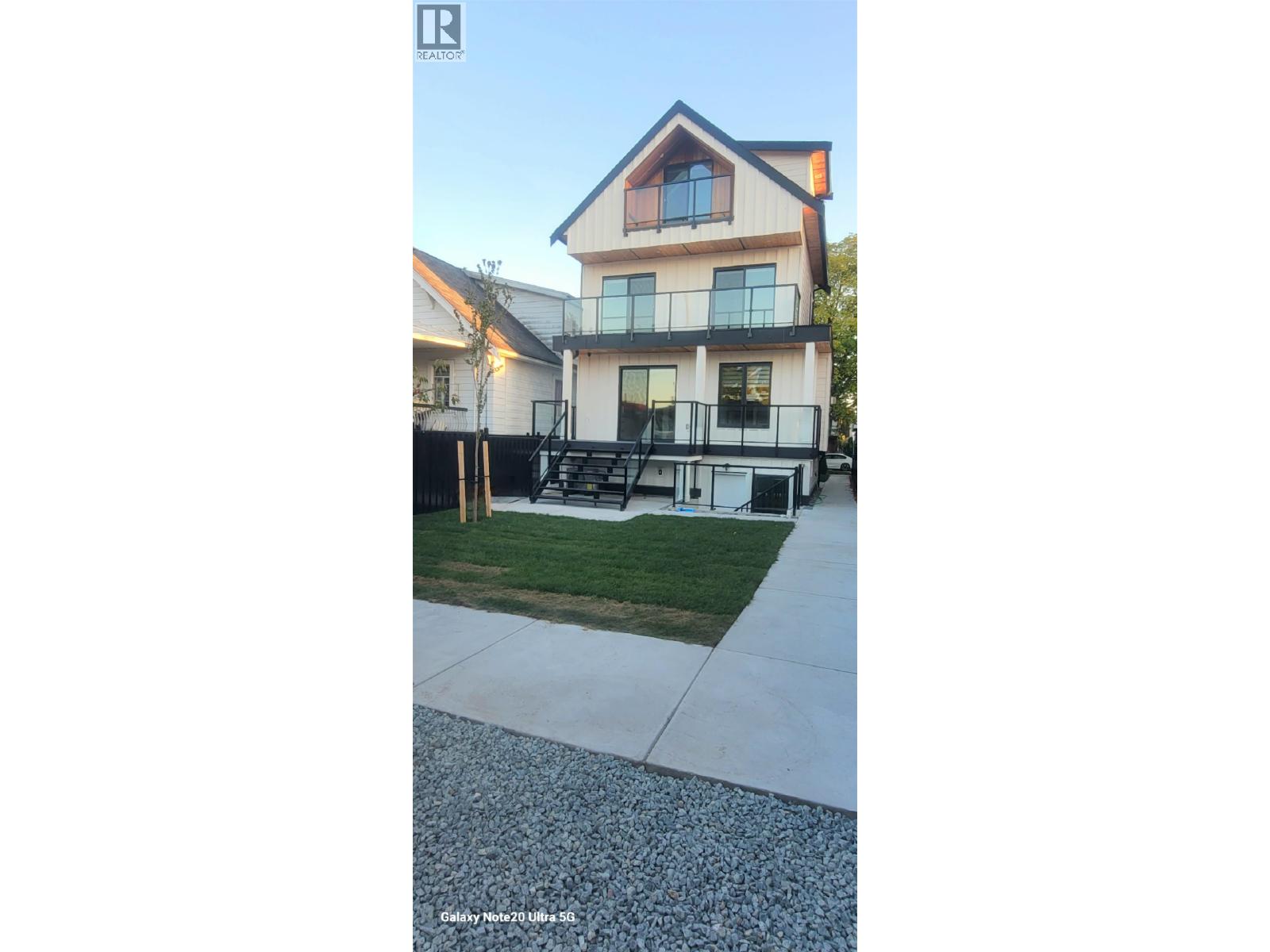 2 2741 Grant Street, Vancouver, British Columbia  V5K 3H1 - Photo 24 - R3164486