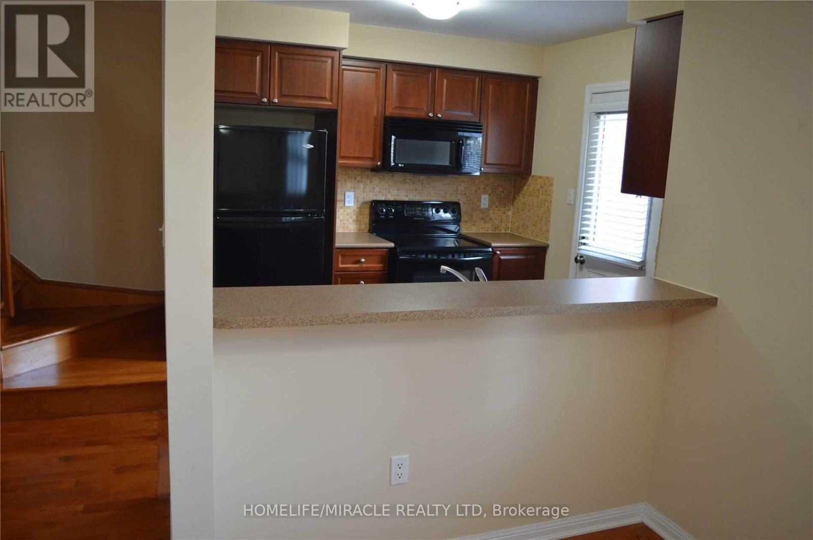 918 Burgess Gardens, Milton, Ontario  L9T 0K8 - Photo 4 - W13794344