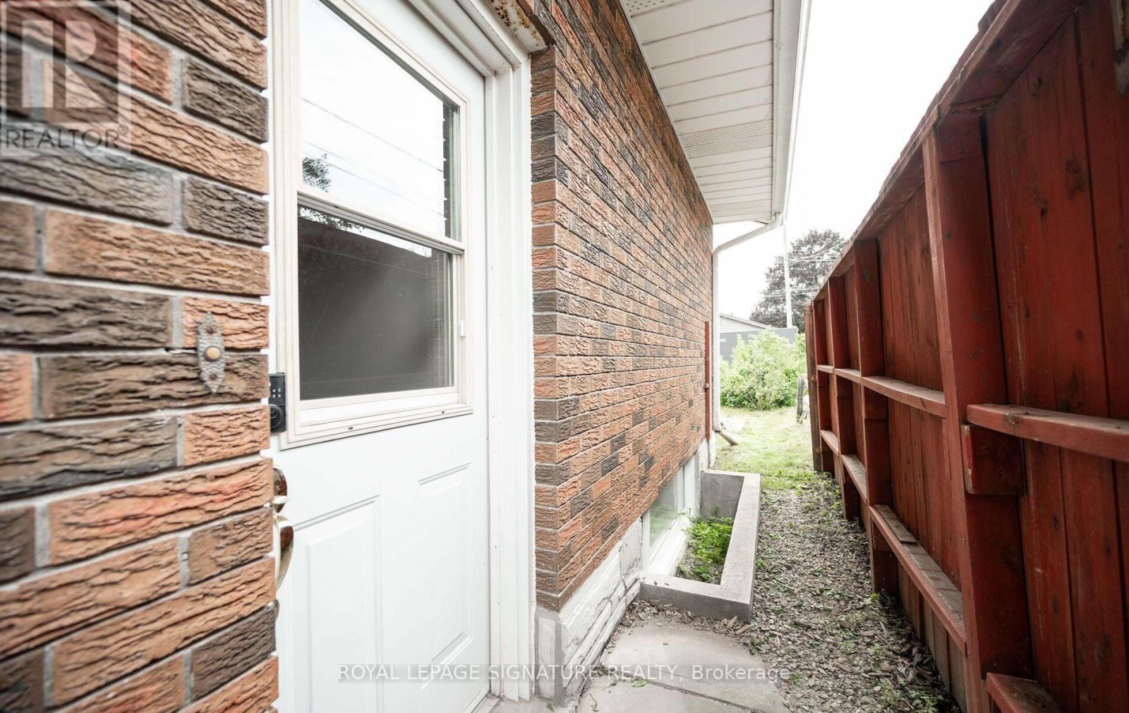16 ELEANOR (LOWER LEVEL) COURT, Guelph, Ontario