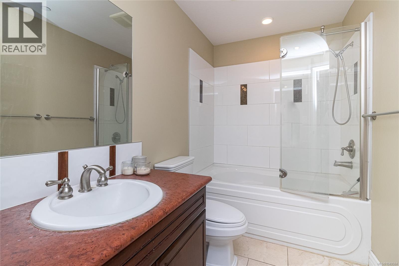 217 1325 Bear Mountain Pkwy, Langford, British Columbia  V9B 6R3 - Photo 15 - 1049584