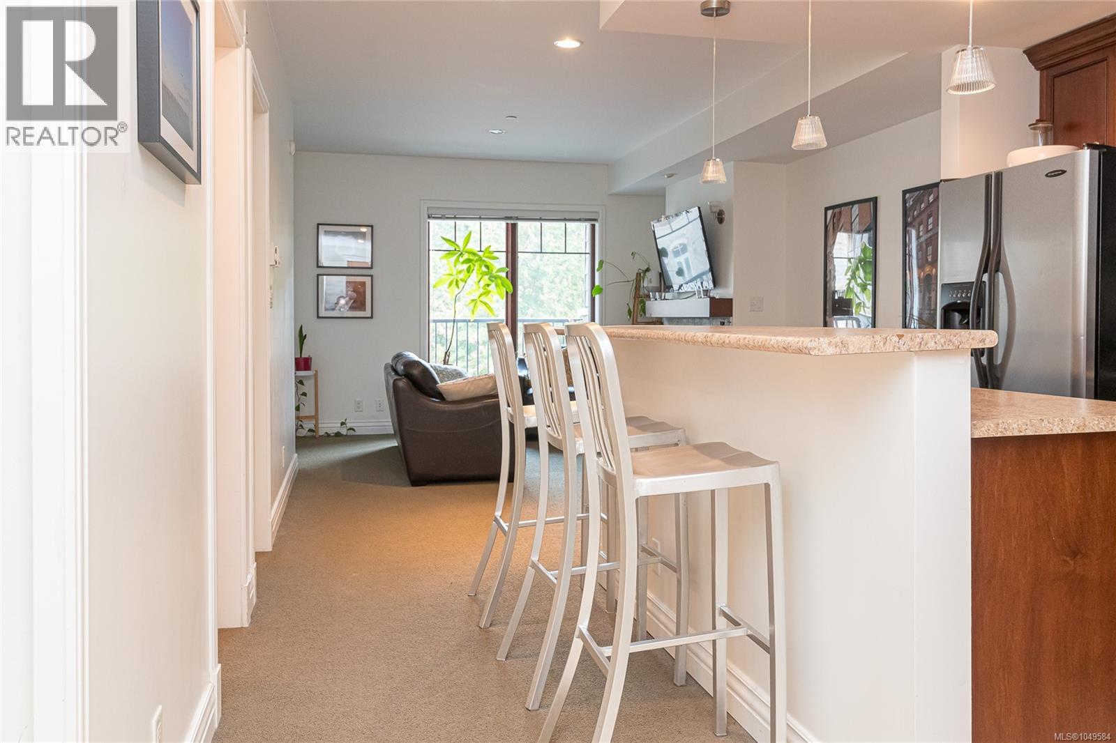 217 1325 Bear Mountain Pkwy, Langford, British Columbia  V9B 6R3 - Photo 3 - 1049584