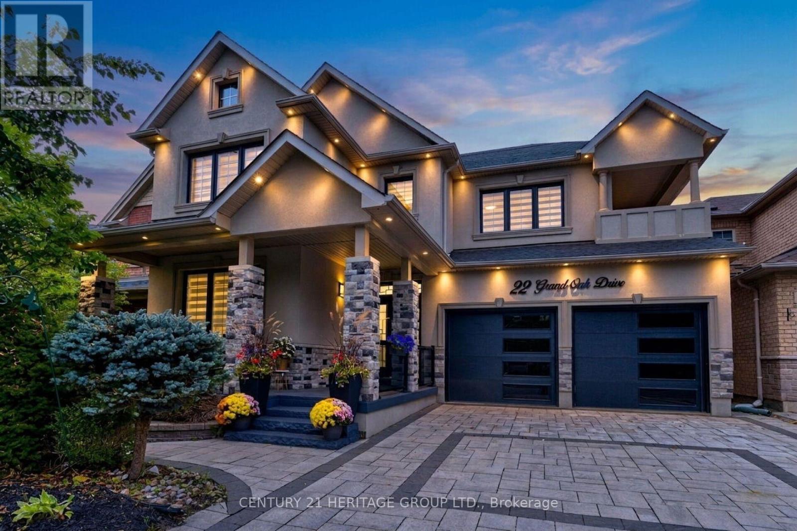 22 GRAND OAK DRIVE, Richmond Hill, Ontario