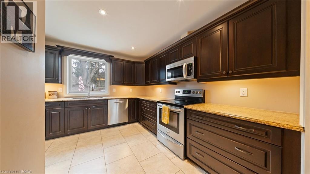 58 Kinnard Road, Brantford, Ontario  N3T 1P9 - Photo 11 - 40864044