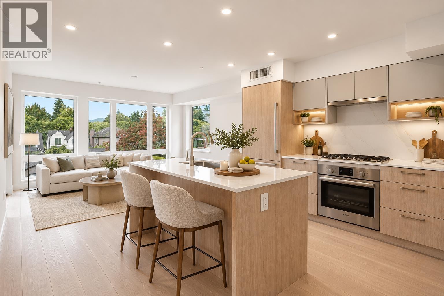 202 578 W 24 AVENUE, Vancouver, British Columbia