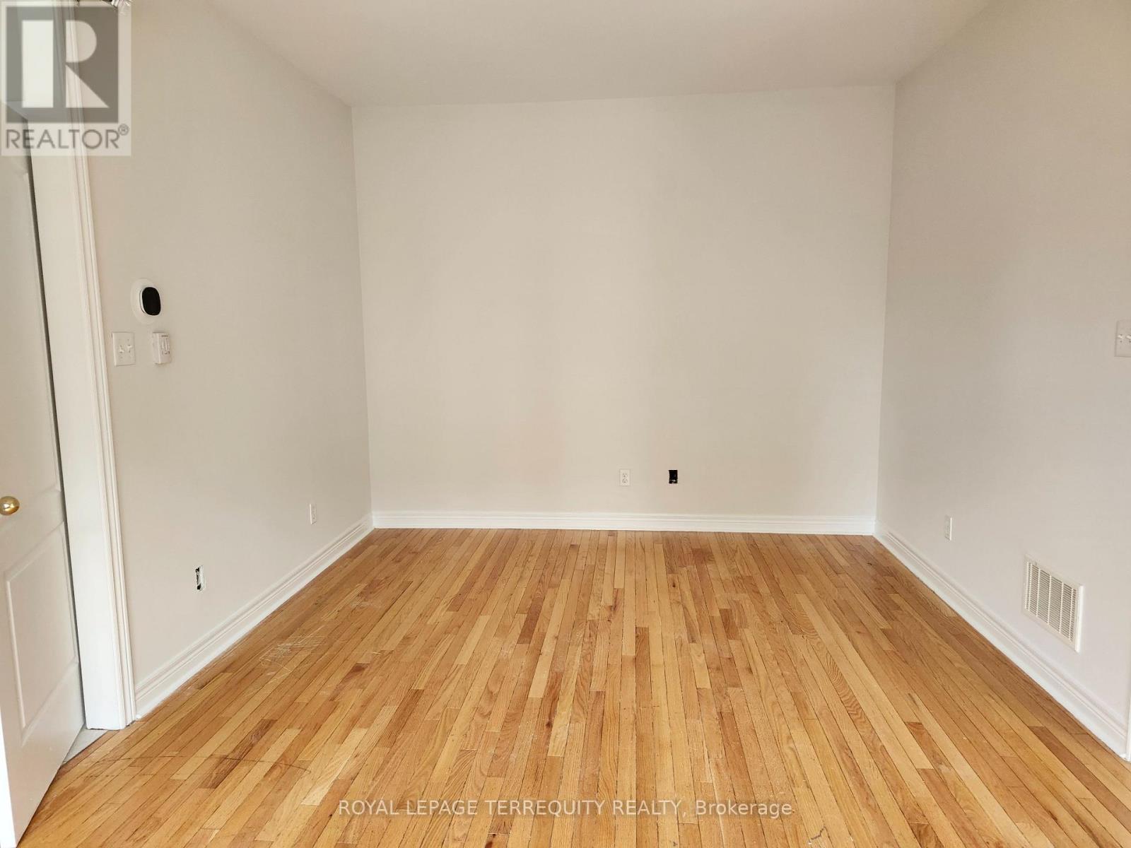 2651 Canadian Street, Pickering, Ontario  L1X 0C9 - Photo 13 - E13686836