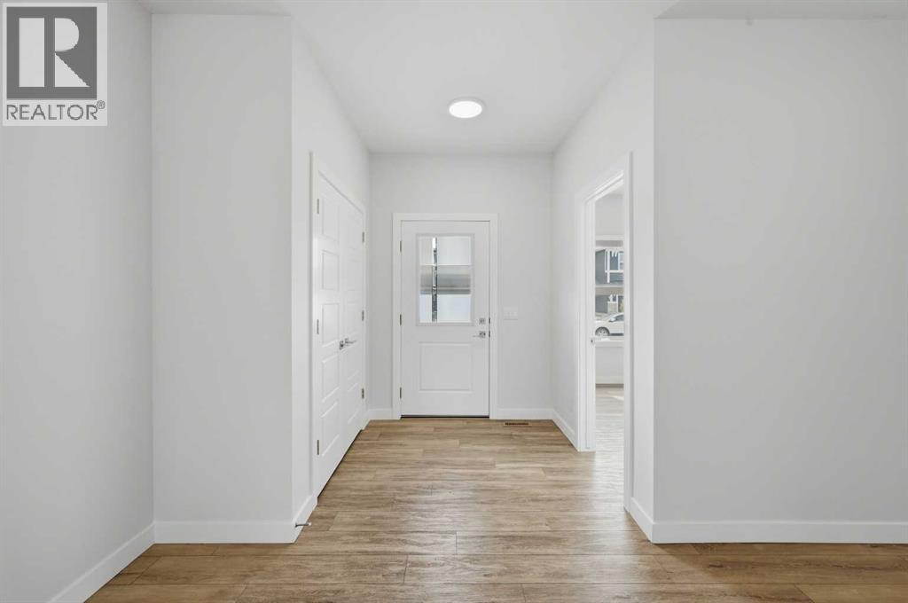 234 Chelsea Heath photo 5