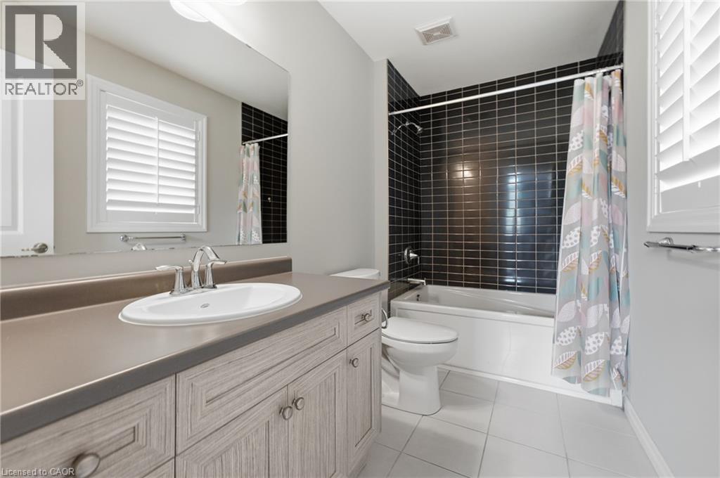 530 Pinery Trail, Waterloo, Ontario  N2V 2S4 - Photo 37 - 40857923