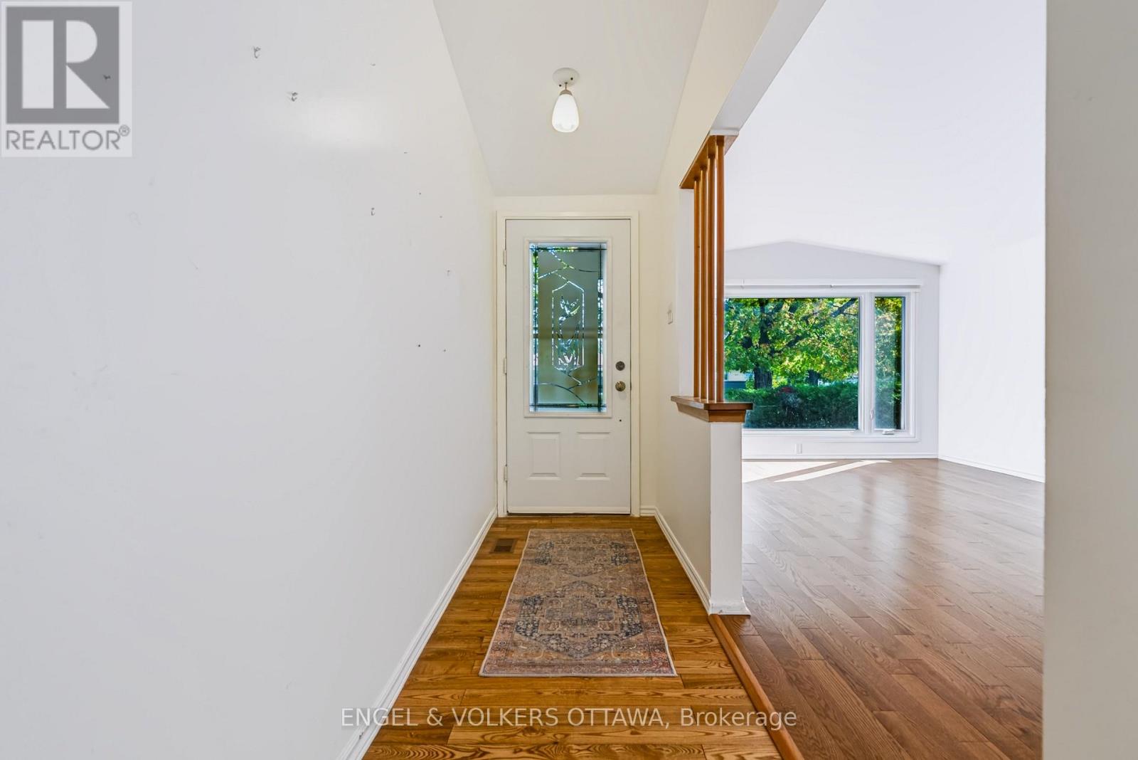 2034 Cornish Street, Ottawa, Ontario  K1G 2R8 - Photo 4 - X13794426