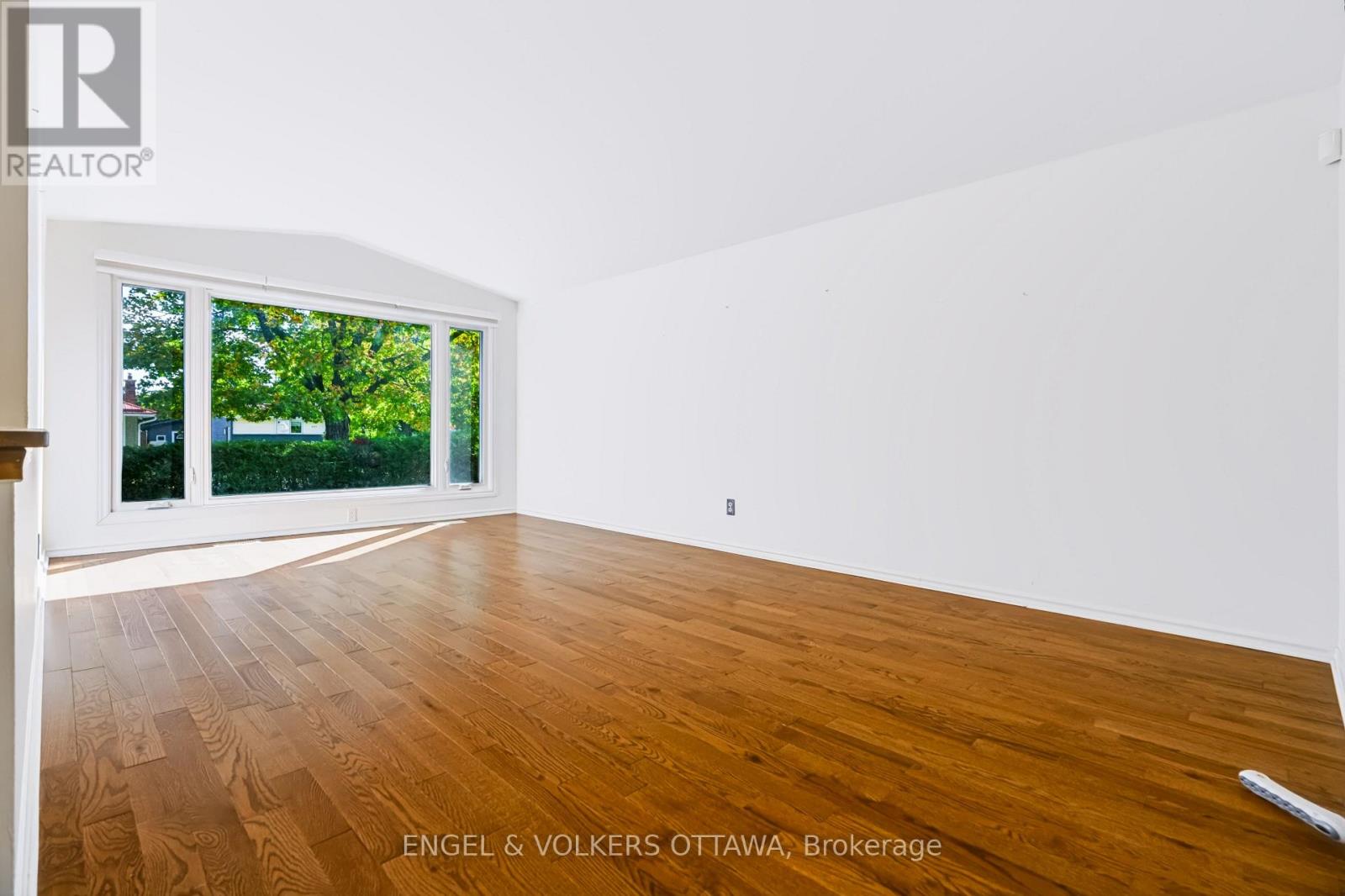 2034 Cornish Street, Ottawa, Ontario  K1G 2R8 - Photo 6 - X13794426