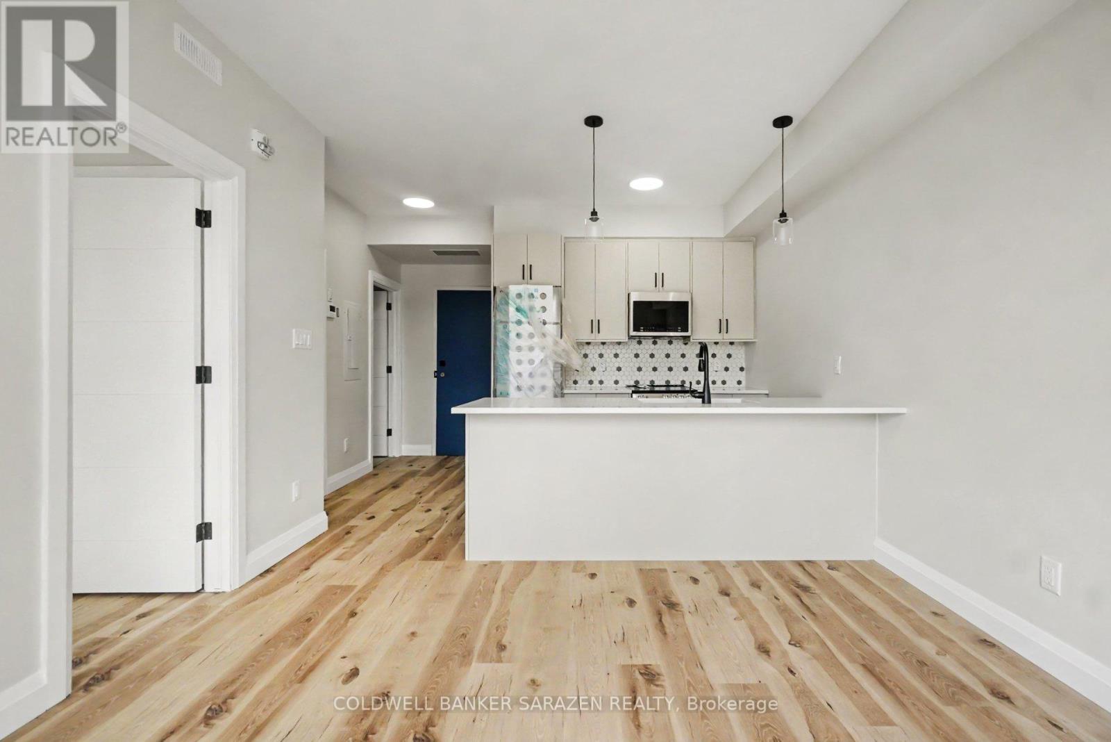 202 - 42 Mcarthur Avenue, Ottawa, Ontario K1L 6R2 - Photo 2 - X13794434