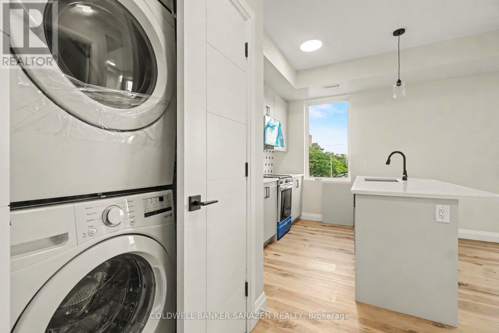 303 - 42 Mcarthur Avenue, Ottawa, Ontario  K1L 6R2 - Photo 4 - X13794466
