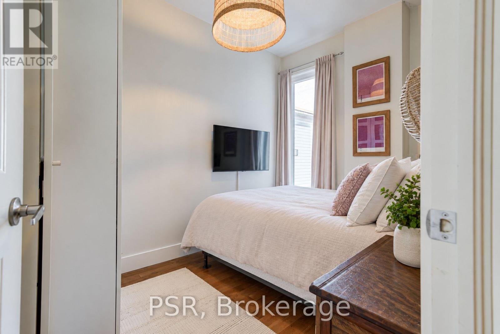 Main - 143 Montrose Avenue, Toronto, Ontario  M6J 2T6 - Photo 15 - C13794436