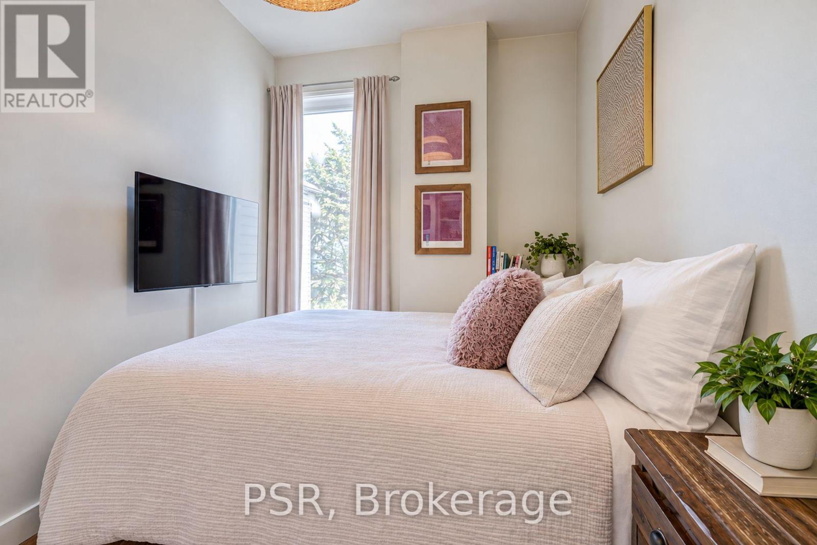 Main - 143 Montrose Avenue, Toronto, Ontario  M6J 2T6 - Photo 16 - C13794436