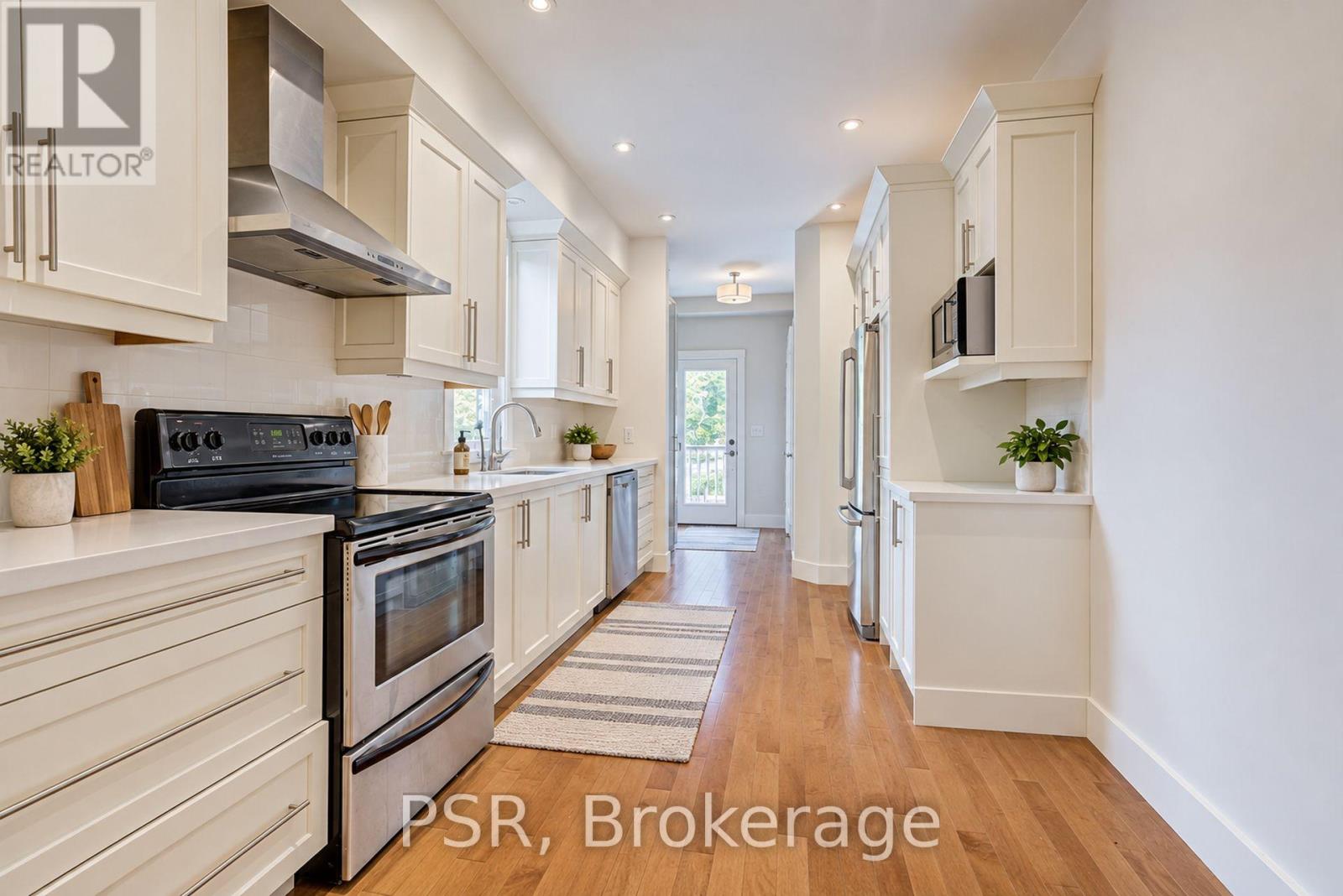 Main - 143 Montrose Avenue, Toronto, Ontario  M6J 2T6 - Photo 5 - C13794436