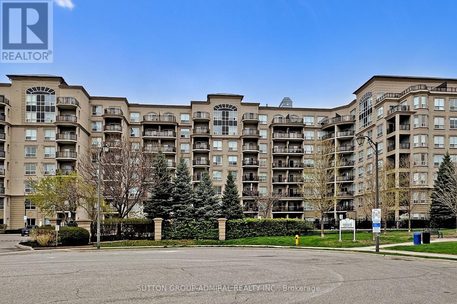 102 - 2 Maison Parc Court, Vaughan, Ontario  L4J 9K4 - Photo 2 - N13794402