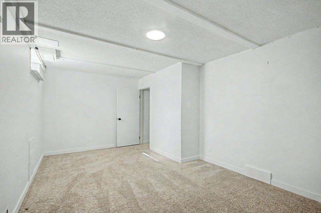 2015 Palliser Drive Sw, Calgary, Alberta  T2V 3R9 - Photo 24 - A2343152