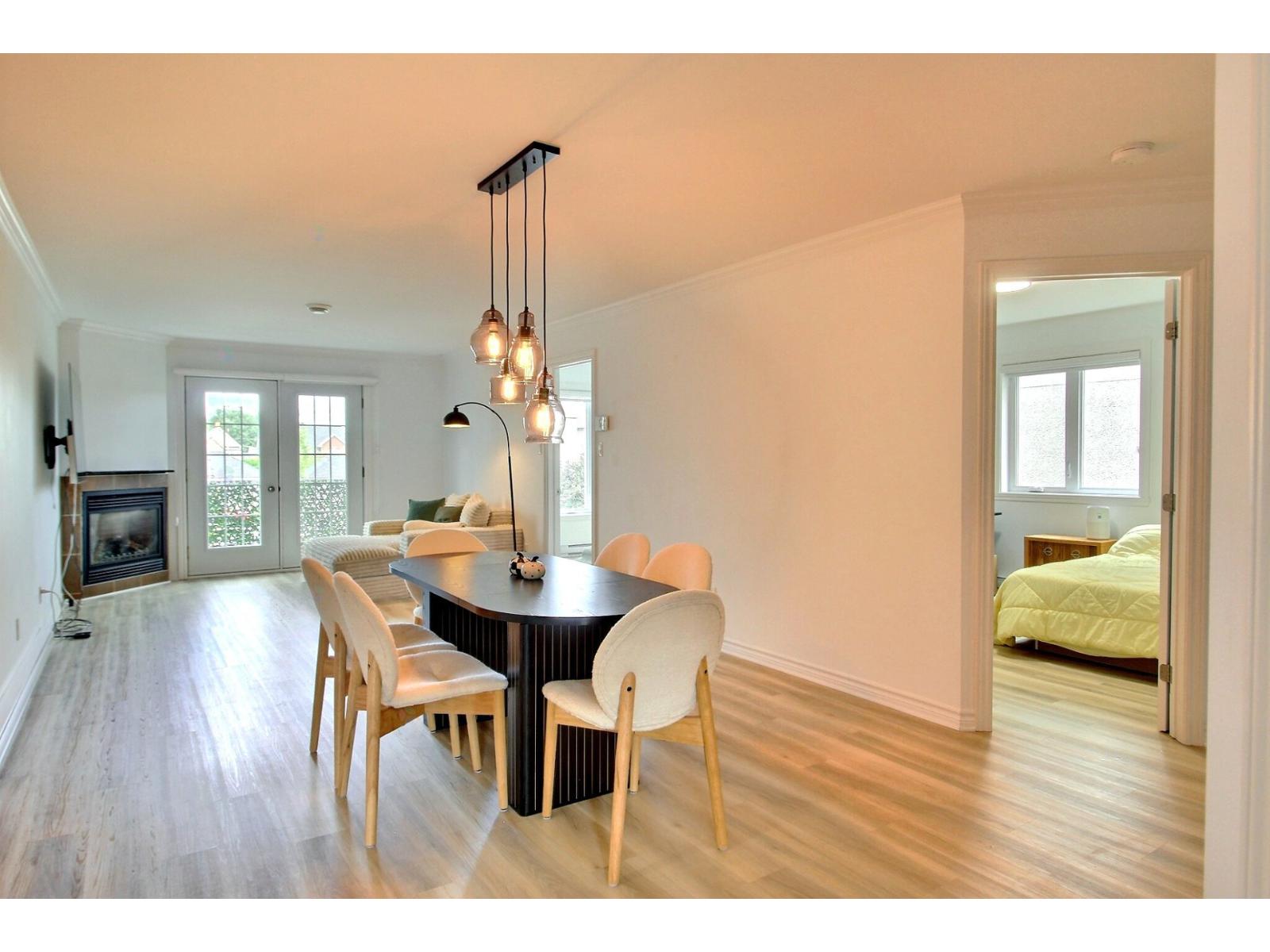 242 Rue des Colibris Saint-Jean-sur-Richelieu Quebec Canada J2W0B2 3
