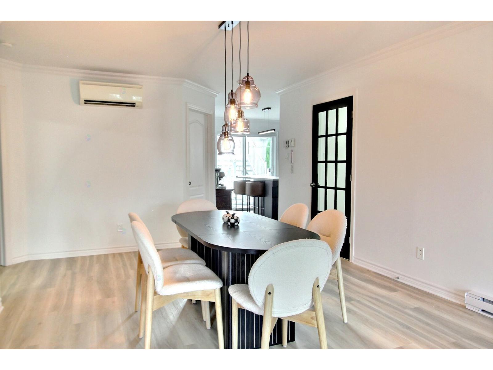 242 Rue des Colibris Saint-Jean-sur-Richelieu Quebec Canada J2W0B2 4