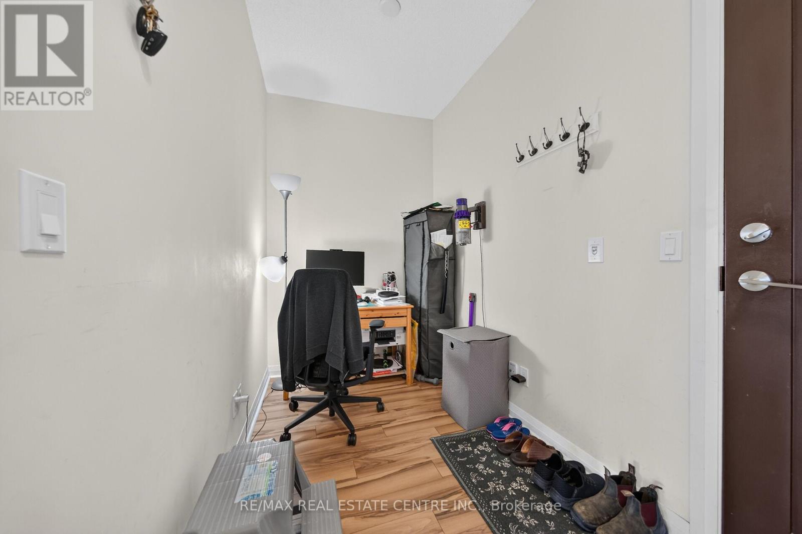 605 - 55 Eglinton Avenue W, Mississauga, Ontario  L5R 0E4 - Photo 12 - W13794400