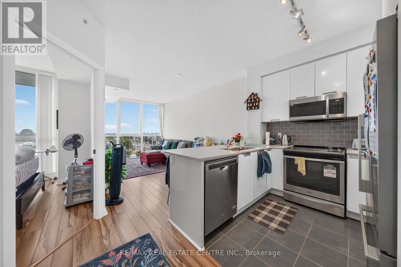605 - 55 Eglinton Avenue W, Mississauga, Ontario  L5R 0E4 - Photo 17 - W13794400