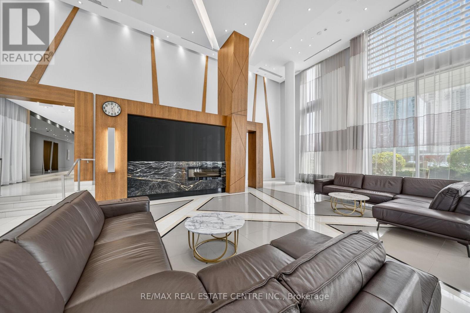 605 - 55 Eglinton Avenue W, Mississauga, Ontario  L5R 0E4 - Photo 5 - W13794400
