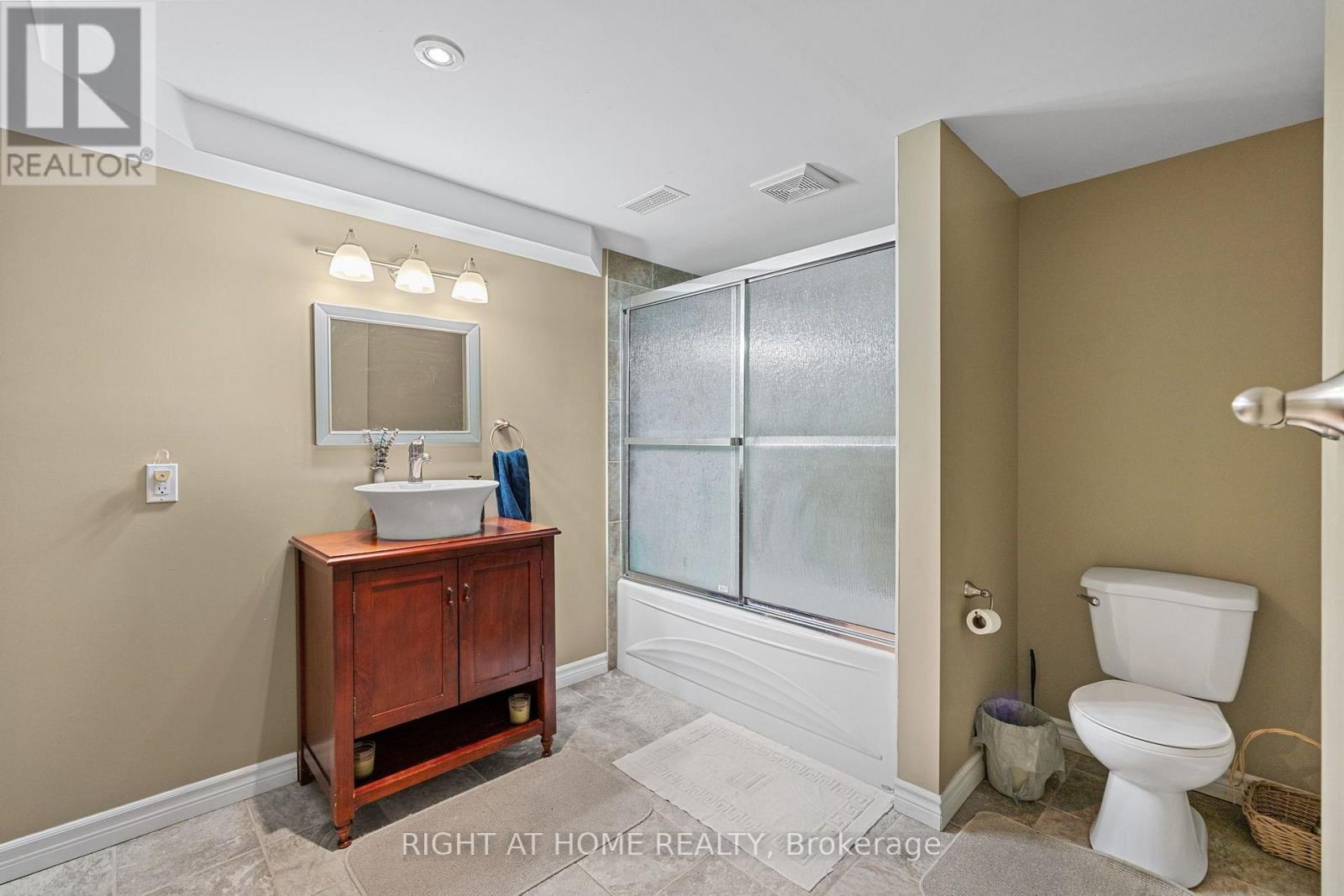 13 Cassinway Road, Brampton, Ontario  L6R 3M4 - Photo 29 - W13794470