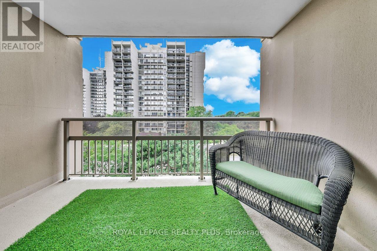 403 - 1395 White Oaks Boulevard, Oakville, Ontario  L6H 2R8 - Photo 19 - W13794476