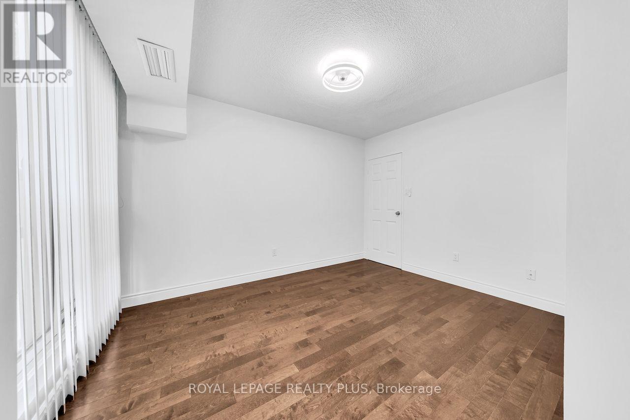 403 - 1395 White Oaks Boulevard, Oakville, Ontario  L6H 2R8 - Photo 28 - W13794476